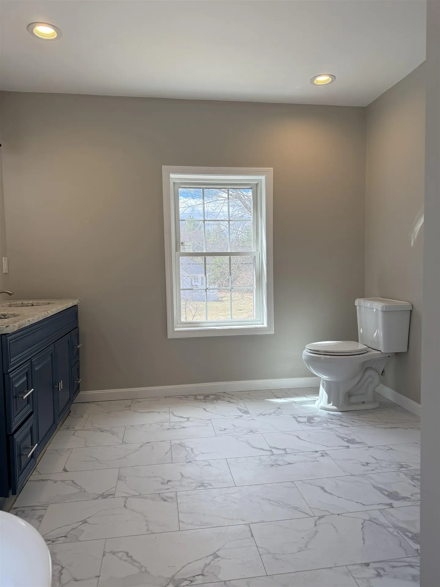 68 King Road Chichester NH 03258