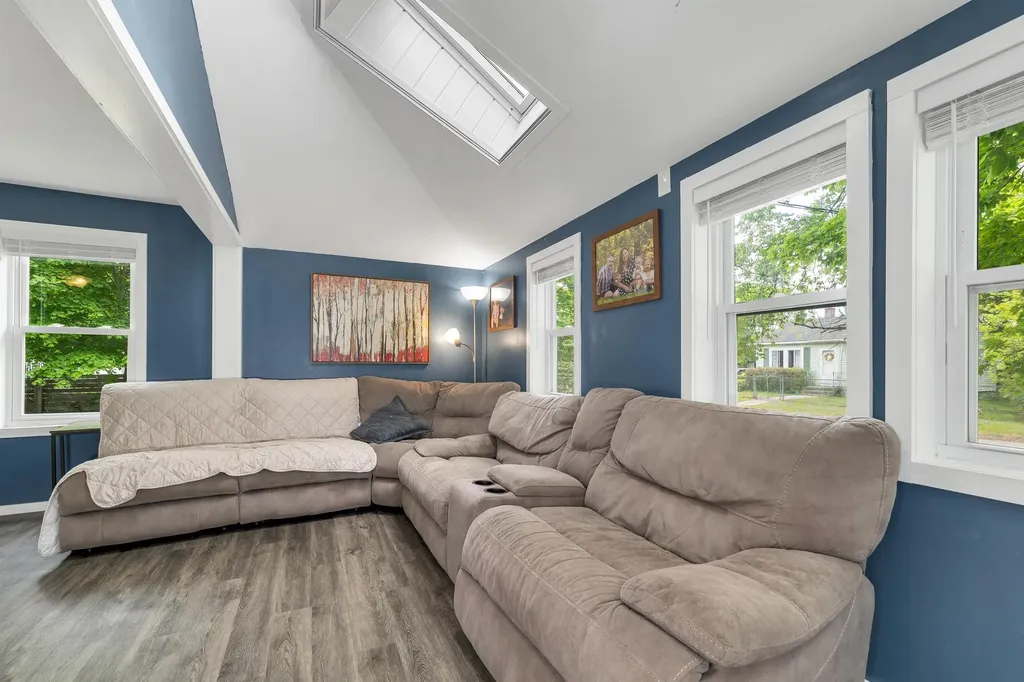 15 Snow Street Concord NH 03303