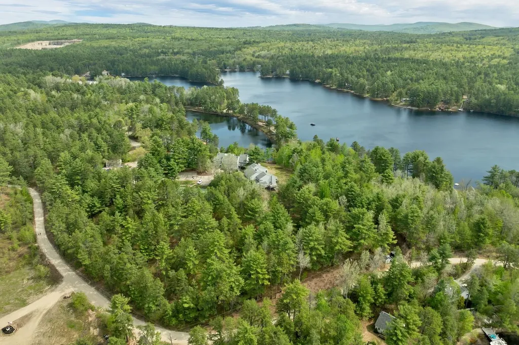 266A Michawanic Road Wakefield NH 03872