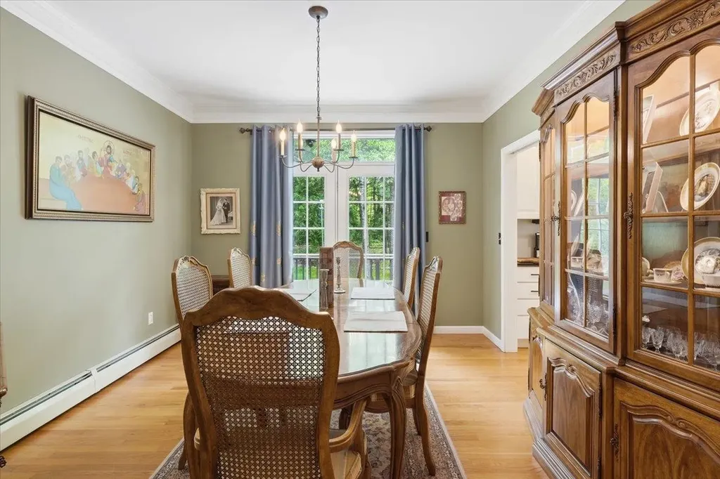 64 Stonegate Lane Shelburne VT 05482