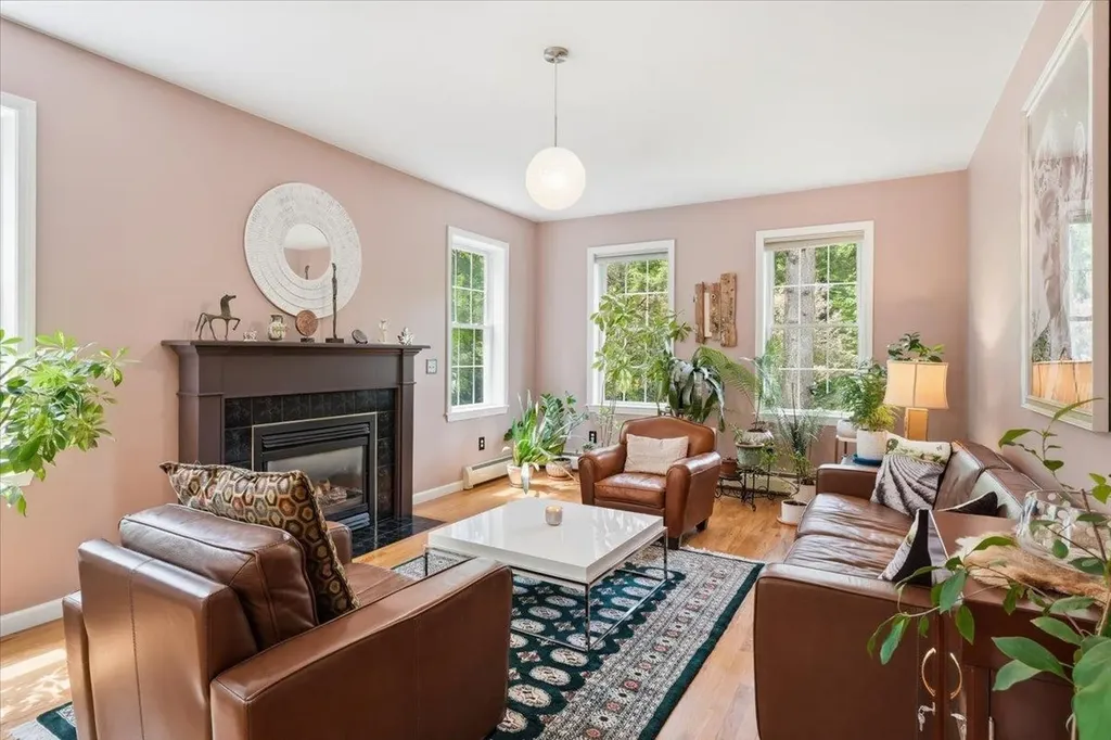 64 Stonegate Lane Shelburne VT 05482
