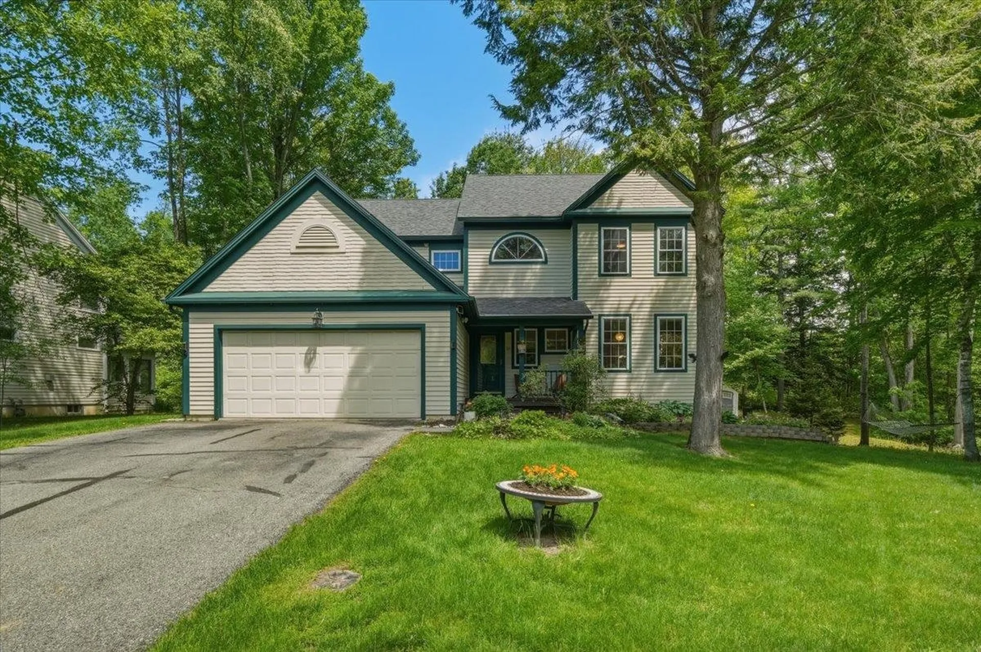 Shelburne VT, 64 Stonegate Lane