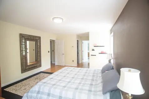 64 Stonegate Lane Shelburne VT 05482