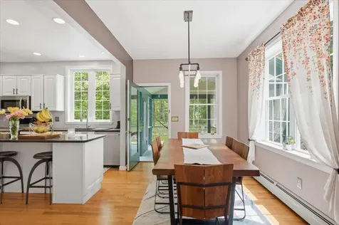 64 Stonegate Lane Shelburne VT 05482