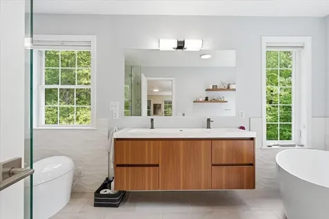 64 Stonegate Lane Shelburne VT 05482