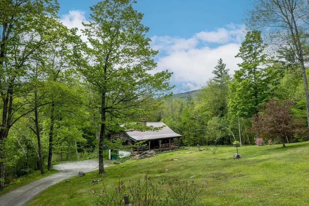 287 Powder Mill Road Londonderry VT 05148