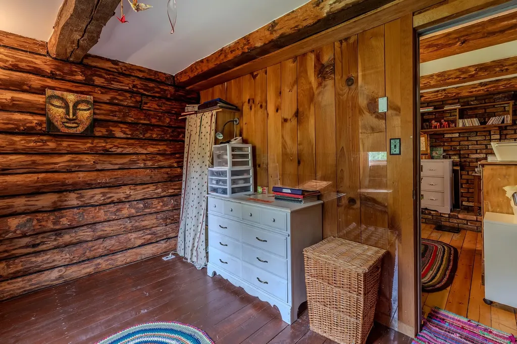 287 Powder Mill Road Londonderry VT 05148