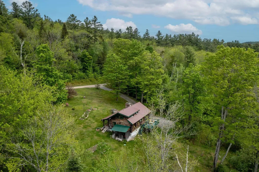 287 Powder Mill Road Londonderry VT 05148
