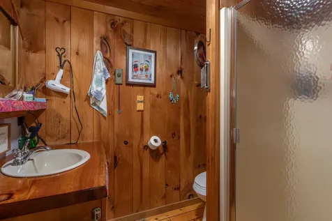 287 Powder Mill Road Londonderry VT 05148