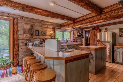 287 Powder Mill Road Londonderry VT 05148