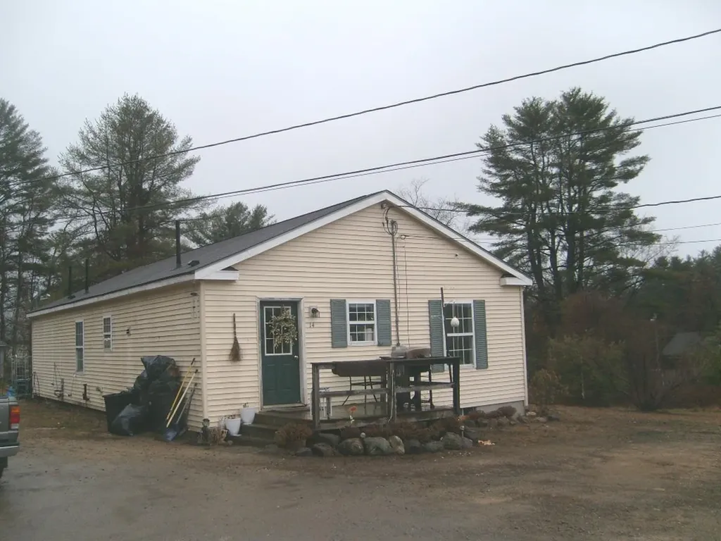 14 North Avenue Ashland NH 03217