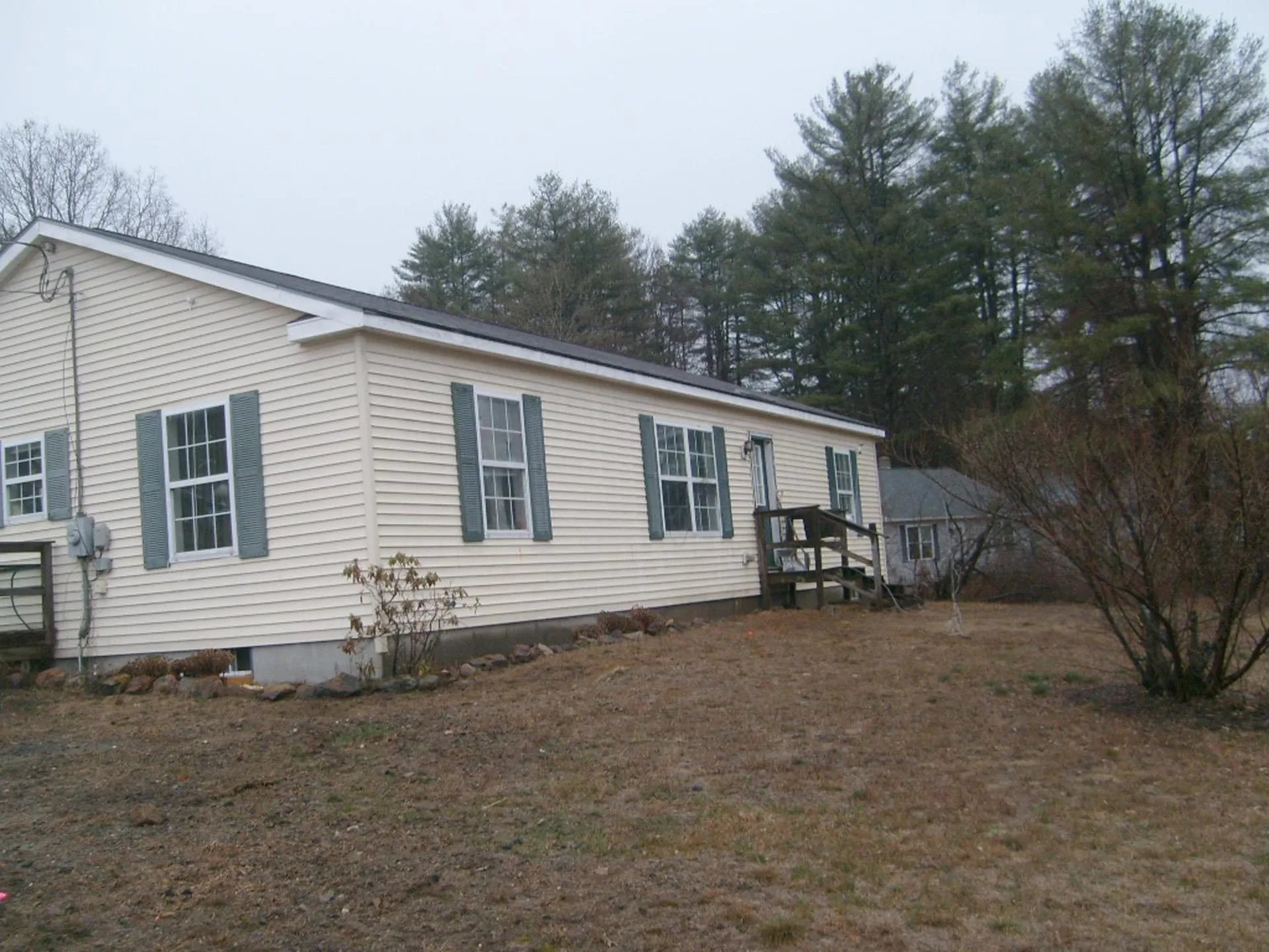14 North Avenue Ashland NH 03217