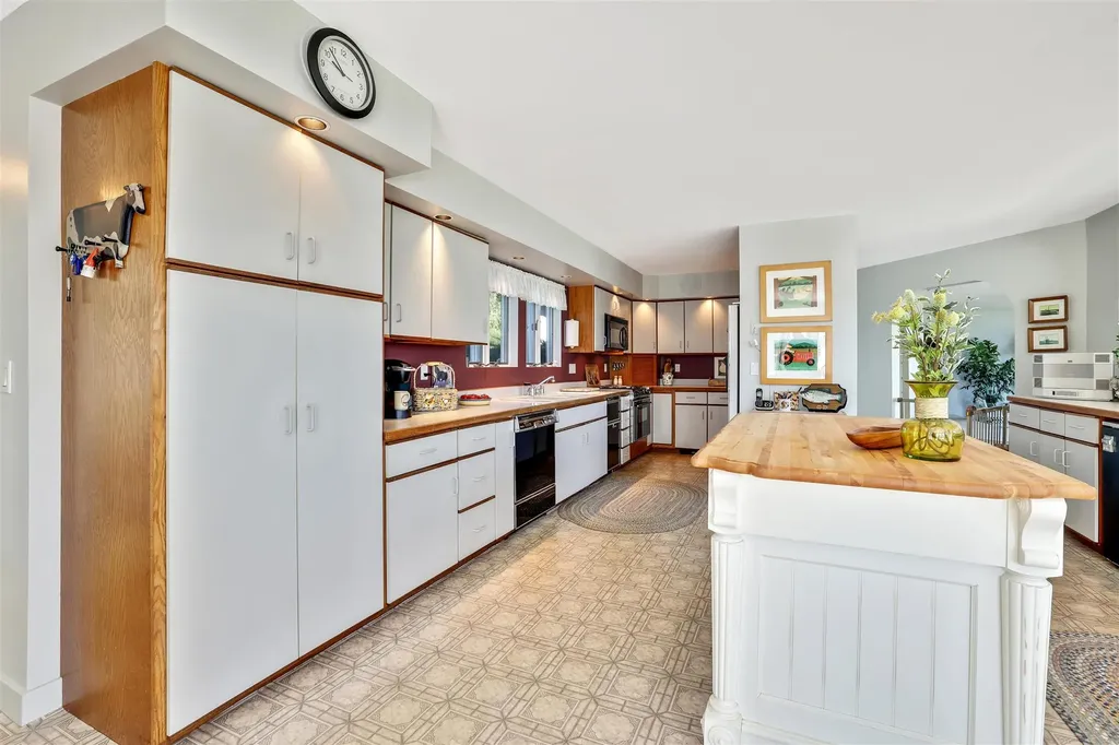 424 Miller Way Newport Town VT 05857