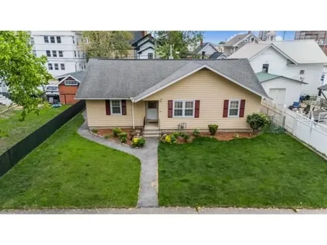 99 Myrtle Street Manchester NH 03104