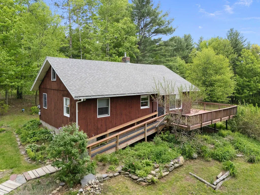 366 Hague Road Dummerston VT 05301