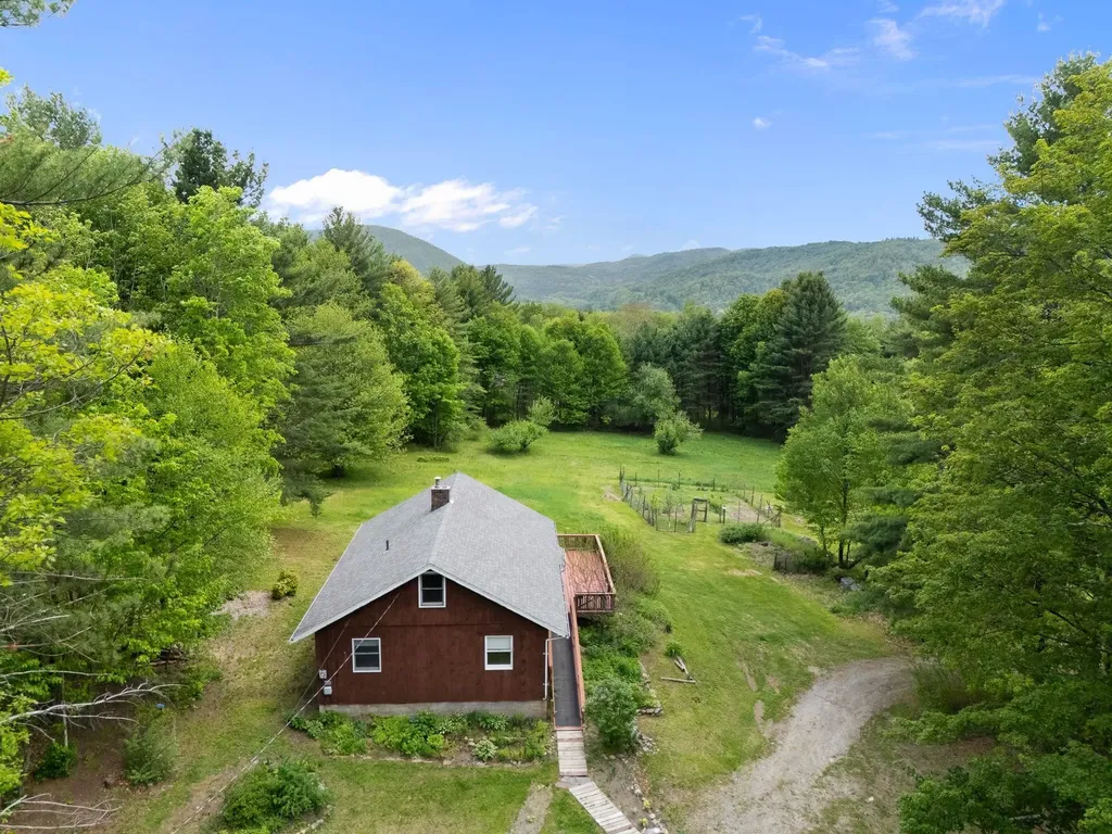 366 Hague Road Dummerston VT 05301