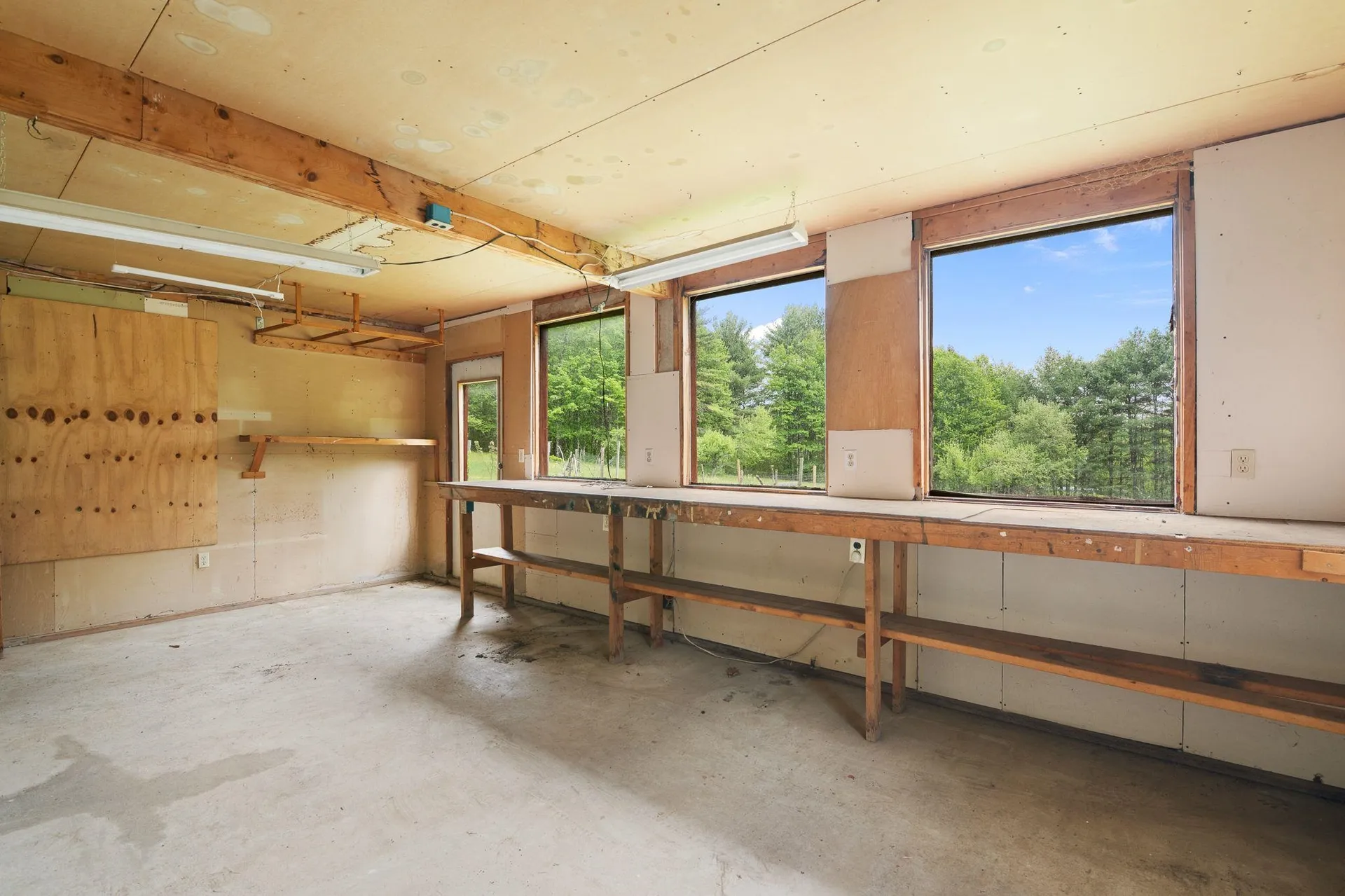 366 Hague Road Dummerston VT 05301