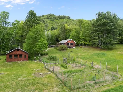 366 Hague Road Dummerston VT 05301