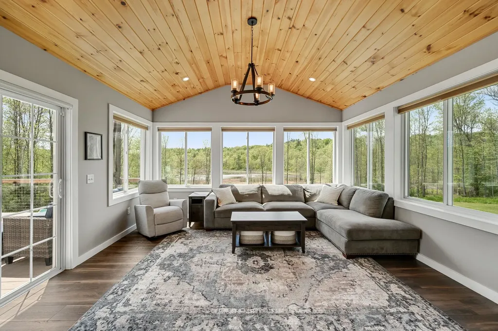 391 Duffy Road Milton VT 05468