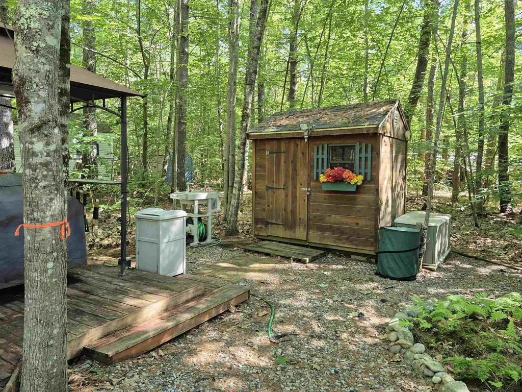 40 Pine Road Wakefield NH 03830