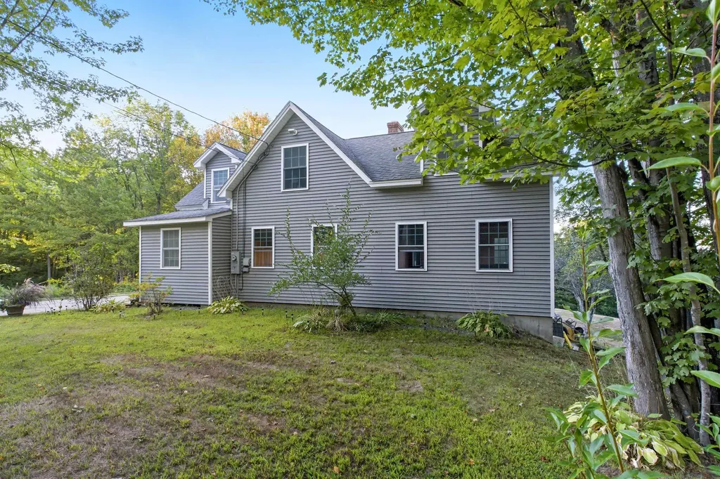 282 Bay Hill Road Northfield NH 03276