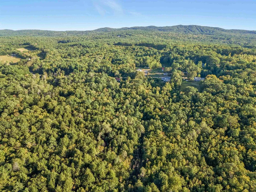 282 Bay Hill Road Northfield NH 03276