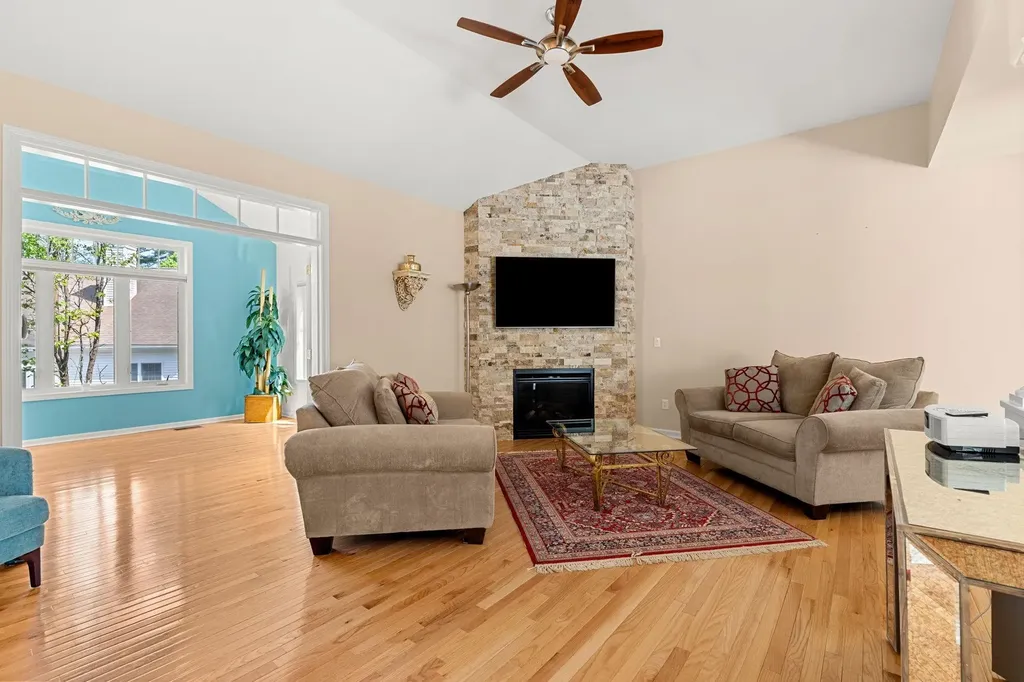 1 Tarleton Lane Amherst NH 03031