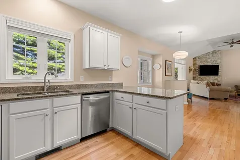 1 Tarleton Lane Amherst NH 03031
