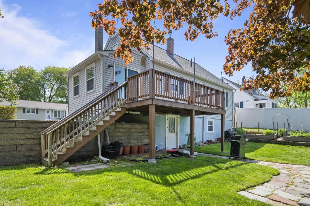 154 Woodbine Avenue Manchester NH 03109