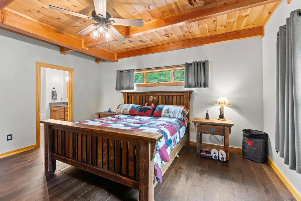 1881 Brownfield Road Conway NH 03813