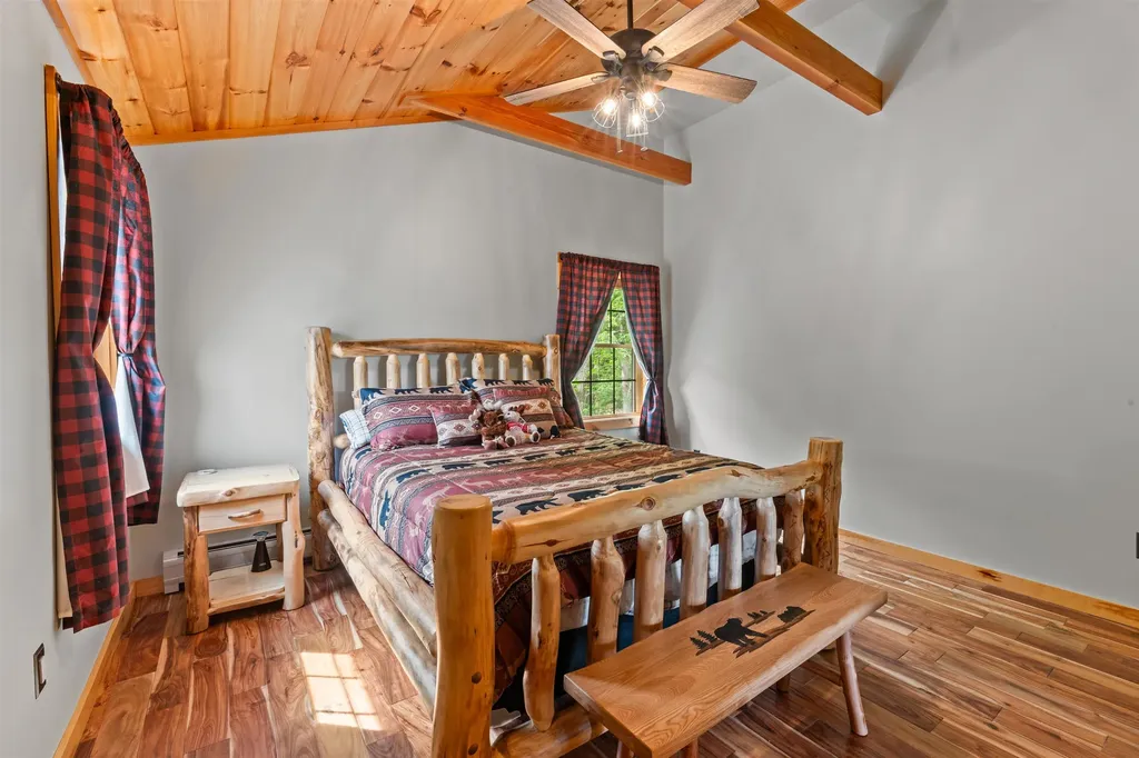 1881 Brownfield Road Conway NH 03813