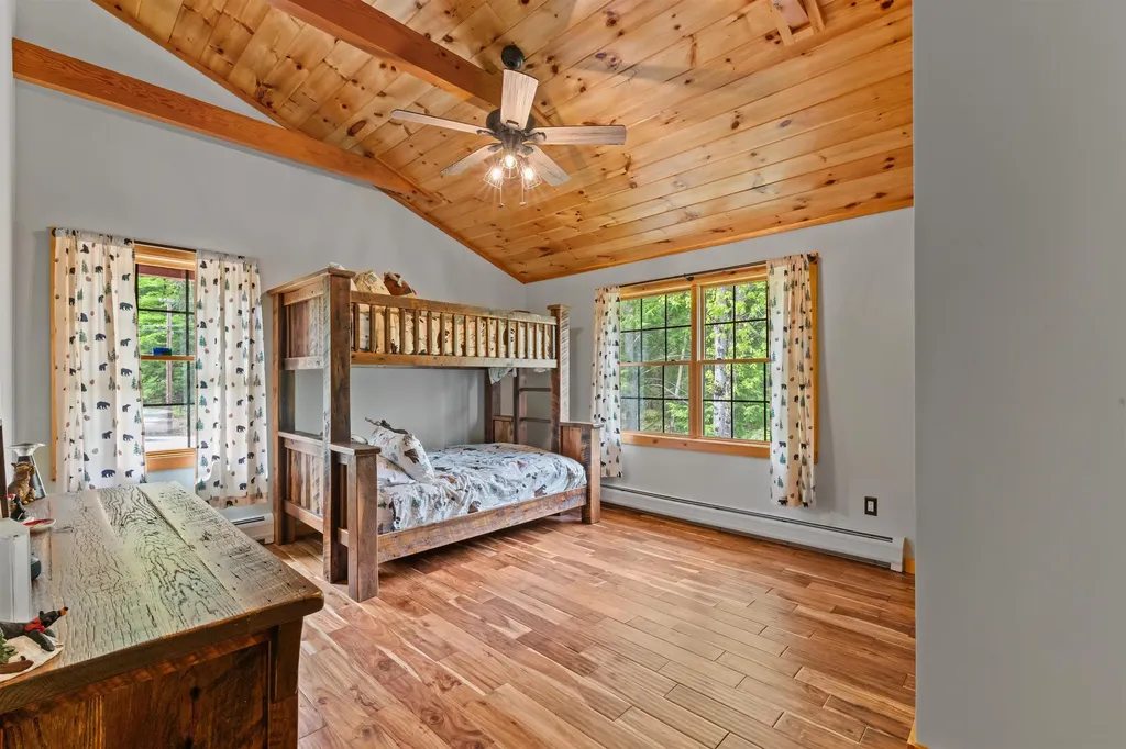 1881 Brownfield Road Conway NH 03813