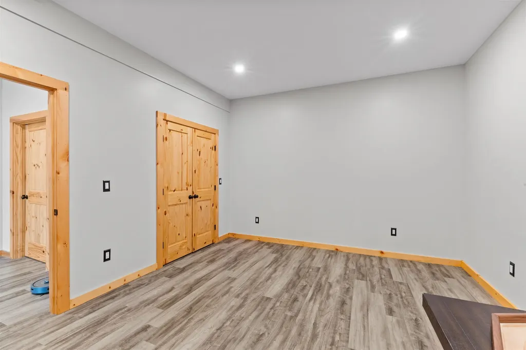 1881 Brownfield Road Conway NH 03813
