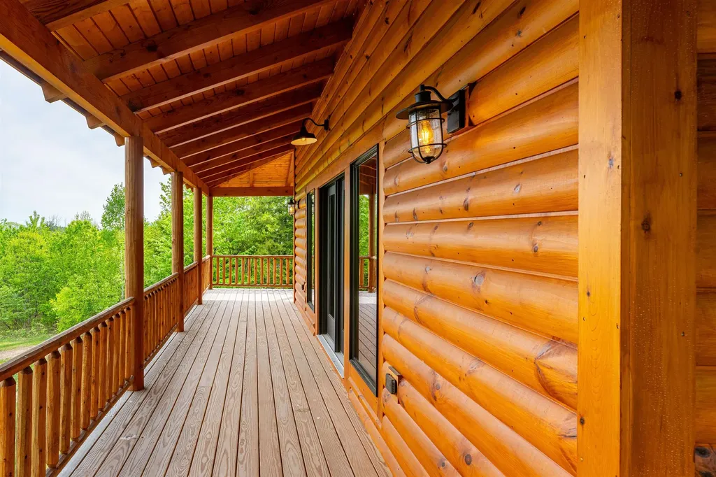 1881 Brownfield Road Conway NH 03813
