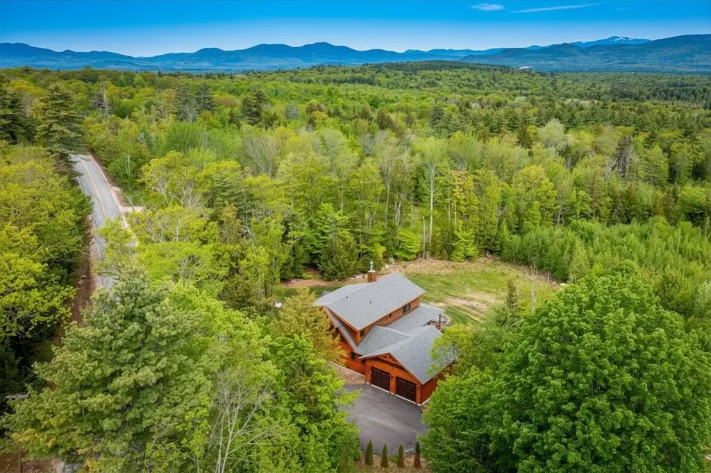1881 Brownfield Road Conway NH 03813