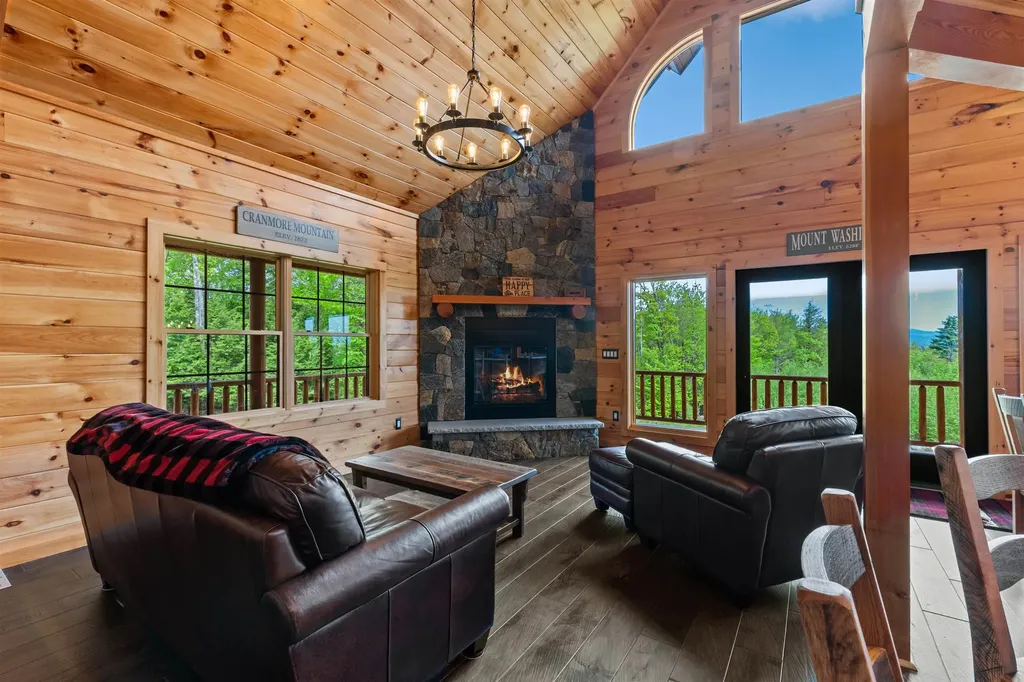 1881 Brownfield Road Conway NH 03813