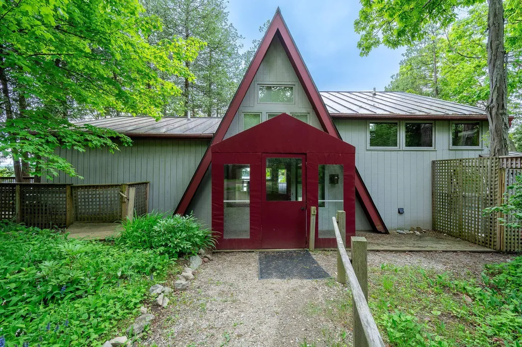 705 Cedar Beach Road Charlotte VT 05445