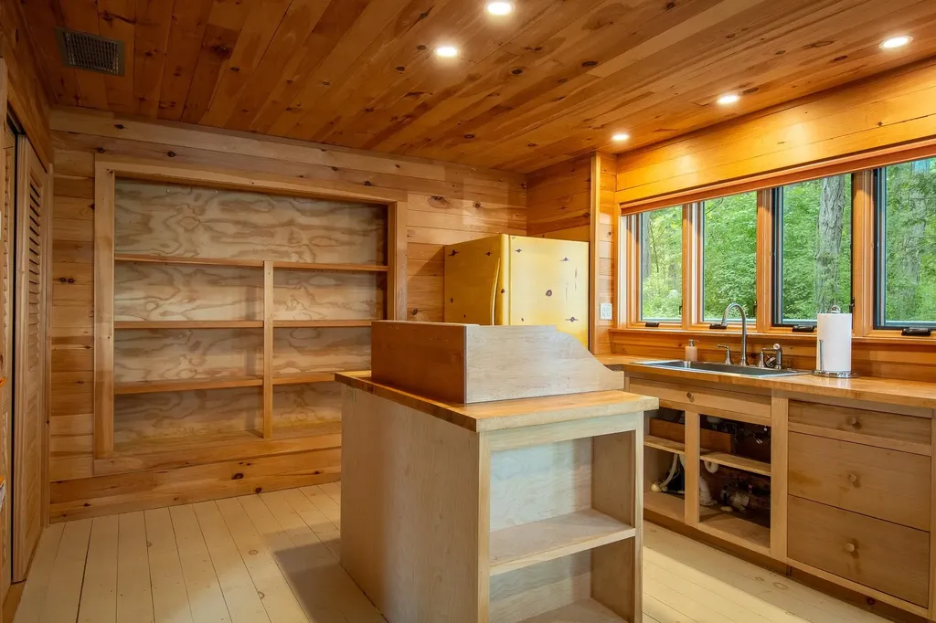 705 Cedar Beach Road Charlotte VT 05445