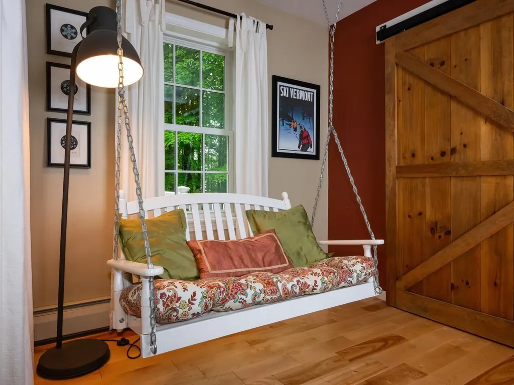 13 Bobolink Circle Essex VT 05452