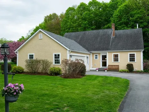 13 Bobolink Circle Essex VT 05452