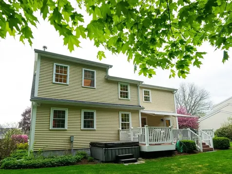 13 Bobolink Circle Essex VT 05452