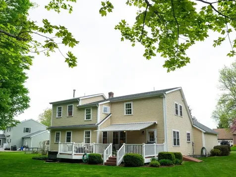 13 Bobolink Circle Essex VT 05452