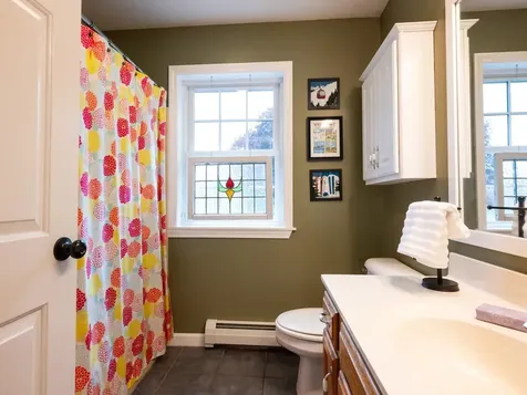 13 Bobolink Circle Essex VT 05452