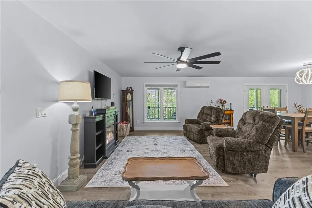 10 Hanley Road Fairfax VT 05454