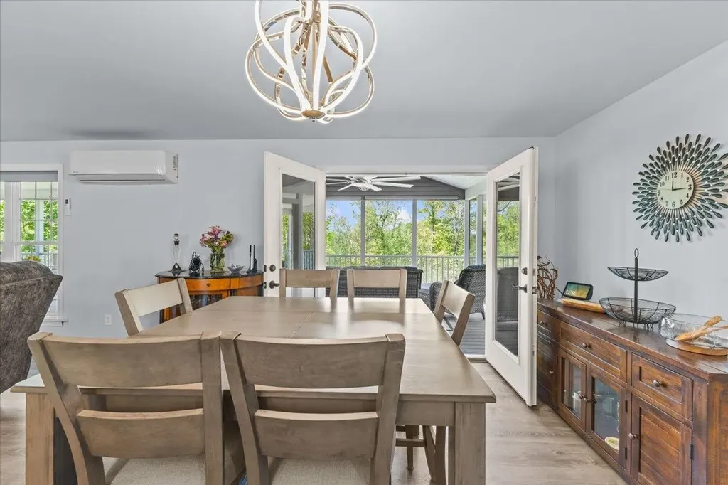 10 Hanley Road Fairfax VT 05454