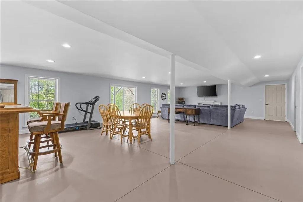 10 Hanley Road Fairfax VT 05454