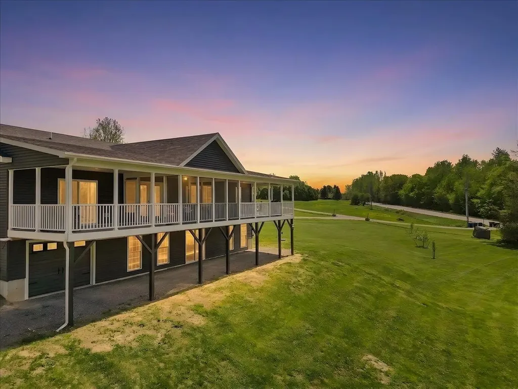 10 Hanley Road Fairfax VT 05454