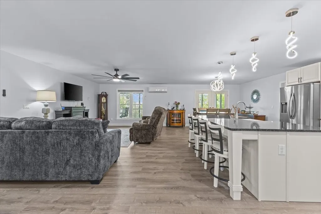 10 Hanley Road Fairfax VT 05454