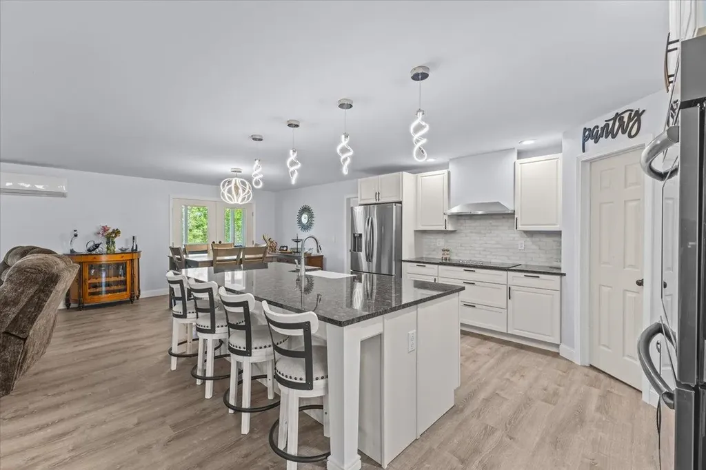 10 Hanley Road Fairfax VT 05454