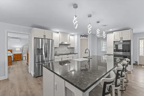 10 Hanley Road Fairfax VT 05454